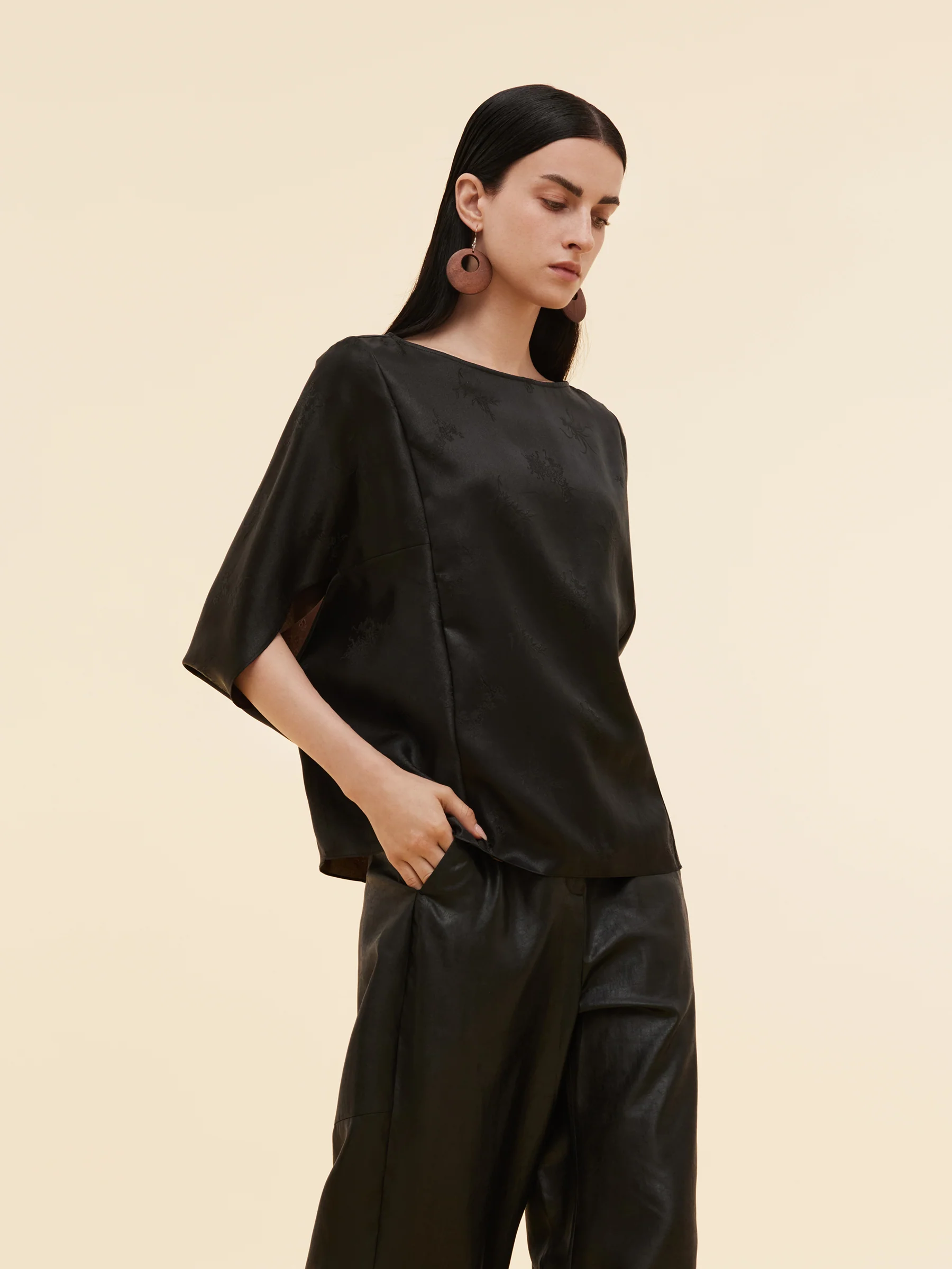19MM Xiang Yun Silk Jacquard Boat Neck Women Cape Blouse - Image 4