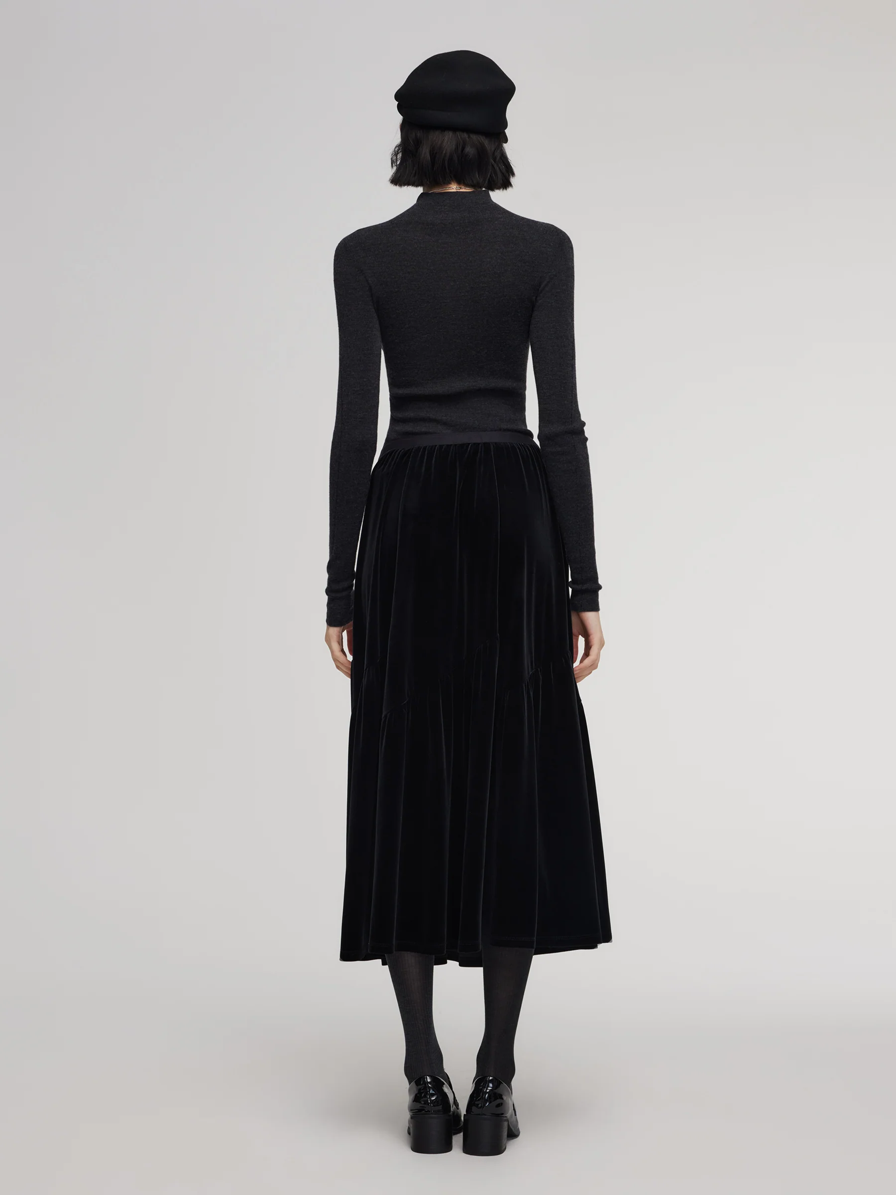 Black Velvet A-Line Elastic Waist Women Skirt - Image 4