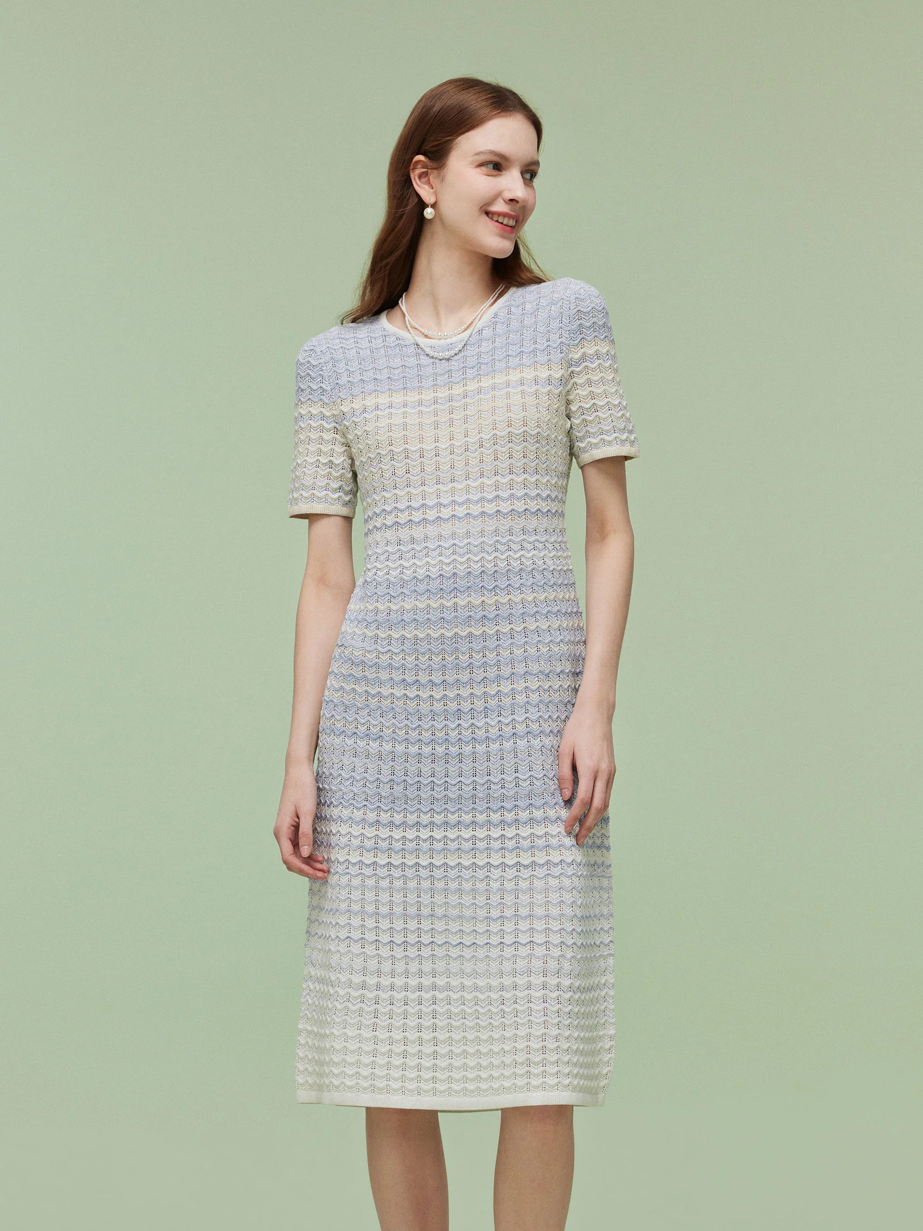 Pre-Order Blue And White Gradient Women Knit Midi Dress