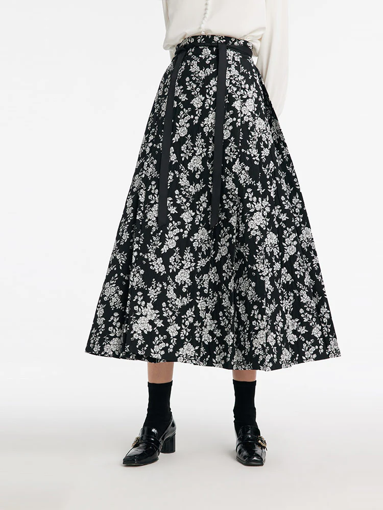 Camellia Jacquard Pleated Women Mamianqun With Bottomed Skirt - Image 3