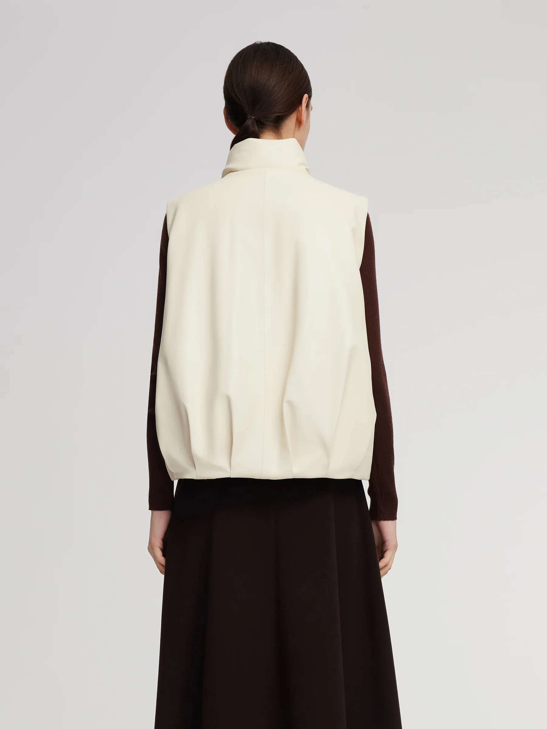 Eco-friendly Leather Goose Down Vest - Image 3