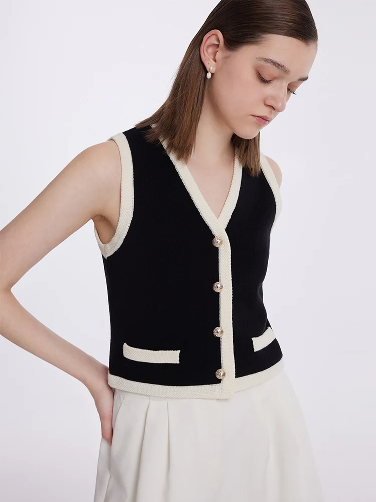Knit Striped V-Neck Vest Cardigan - Image 15