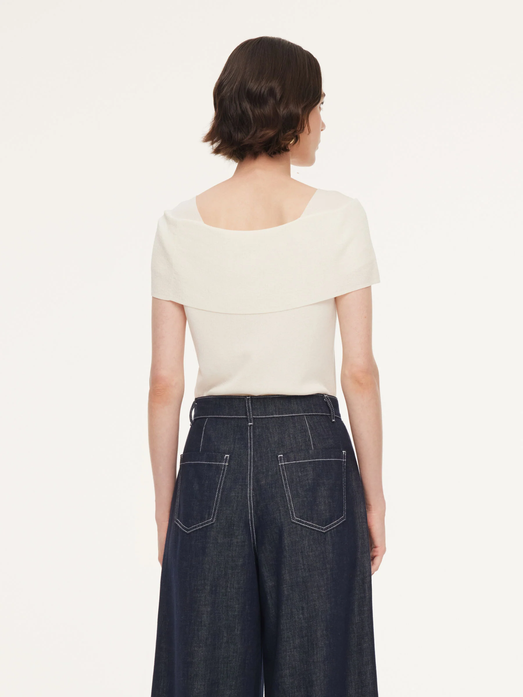 Lyocell Blend Off Shoulder Women Knit Top With Detachable Magnetic Flower - Image 15