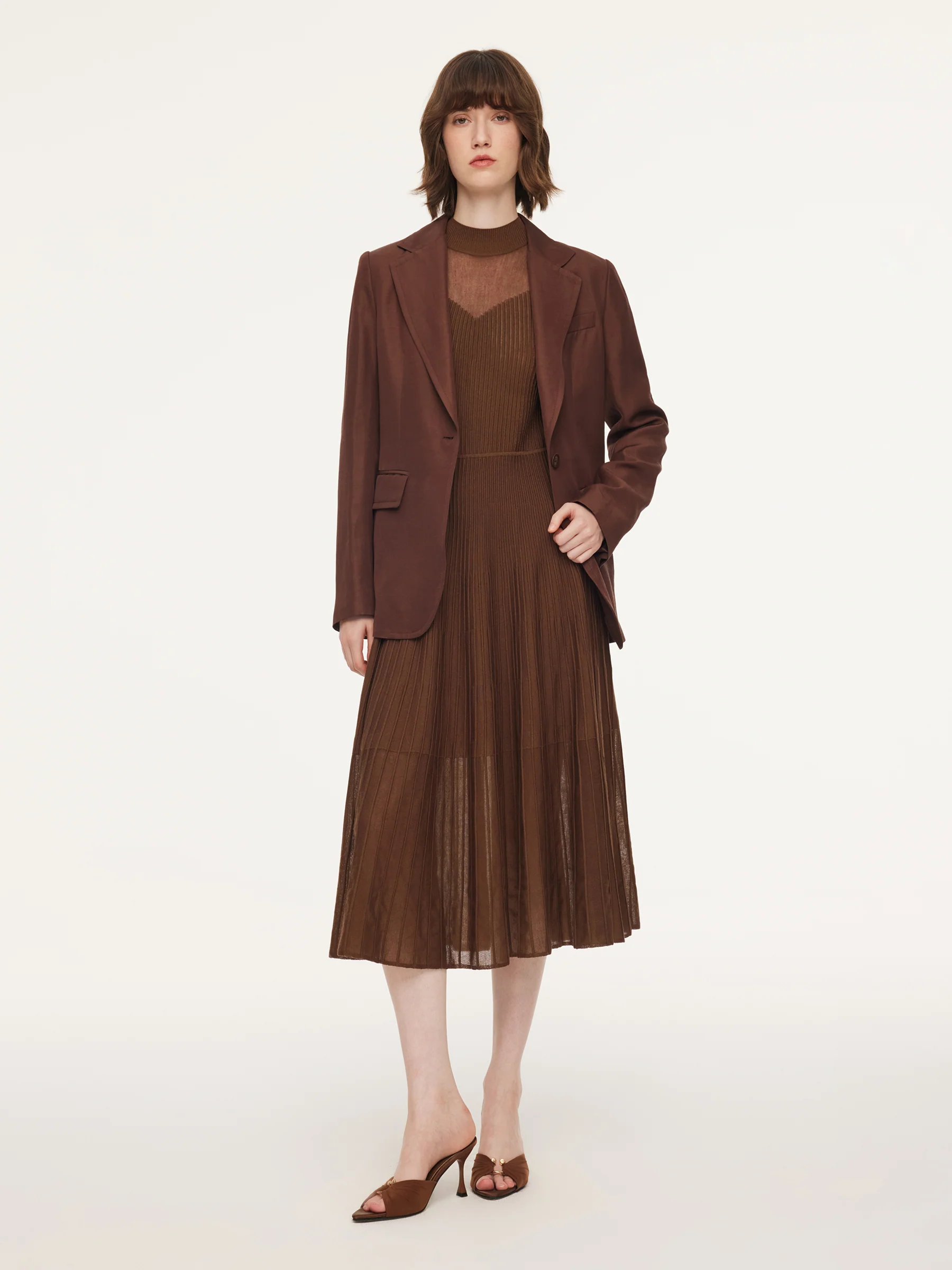 Mock Neck Sleeveless A-Line Women Pleated Maxi Dress - Image 3