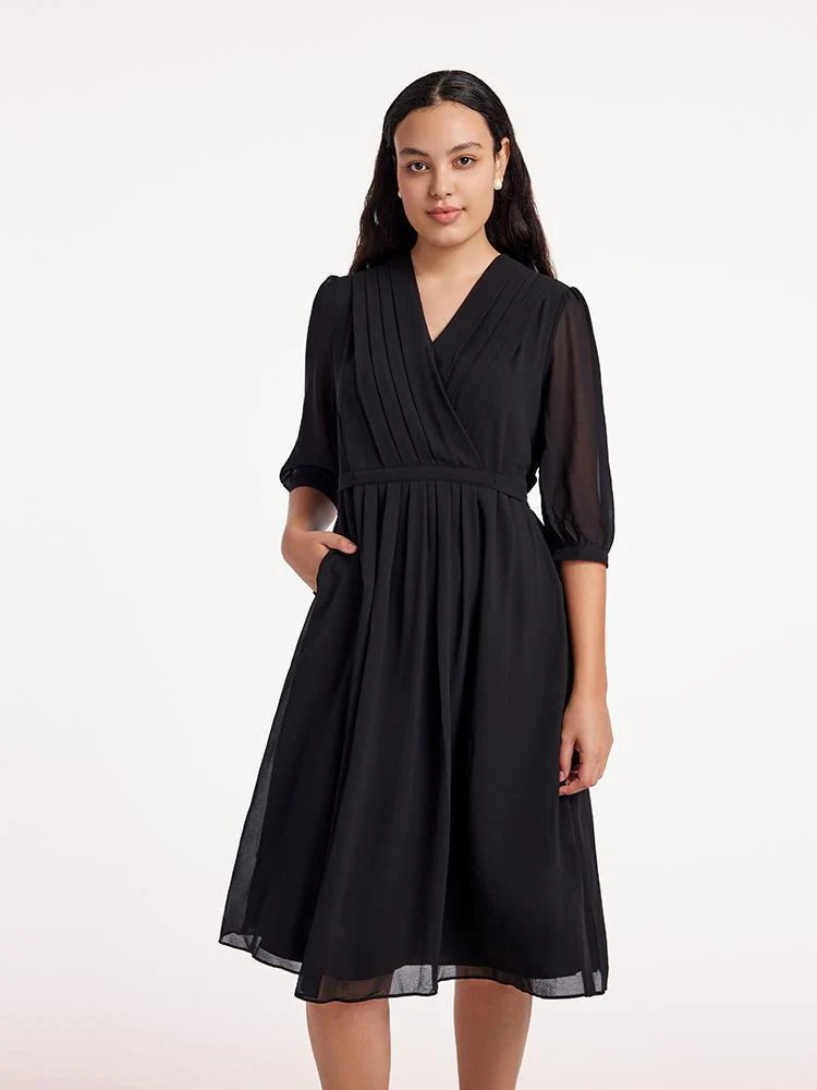 V-Neck Pleated Lace Up Wrap Midi Dress - Image 7