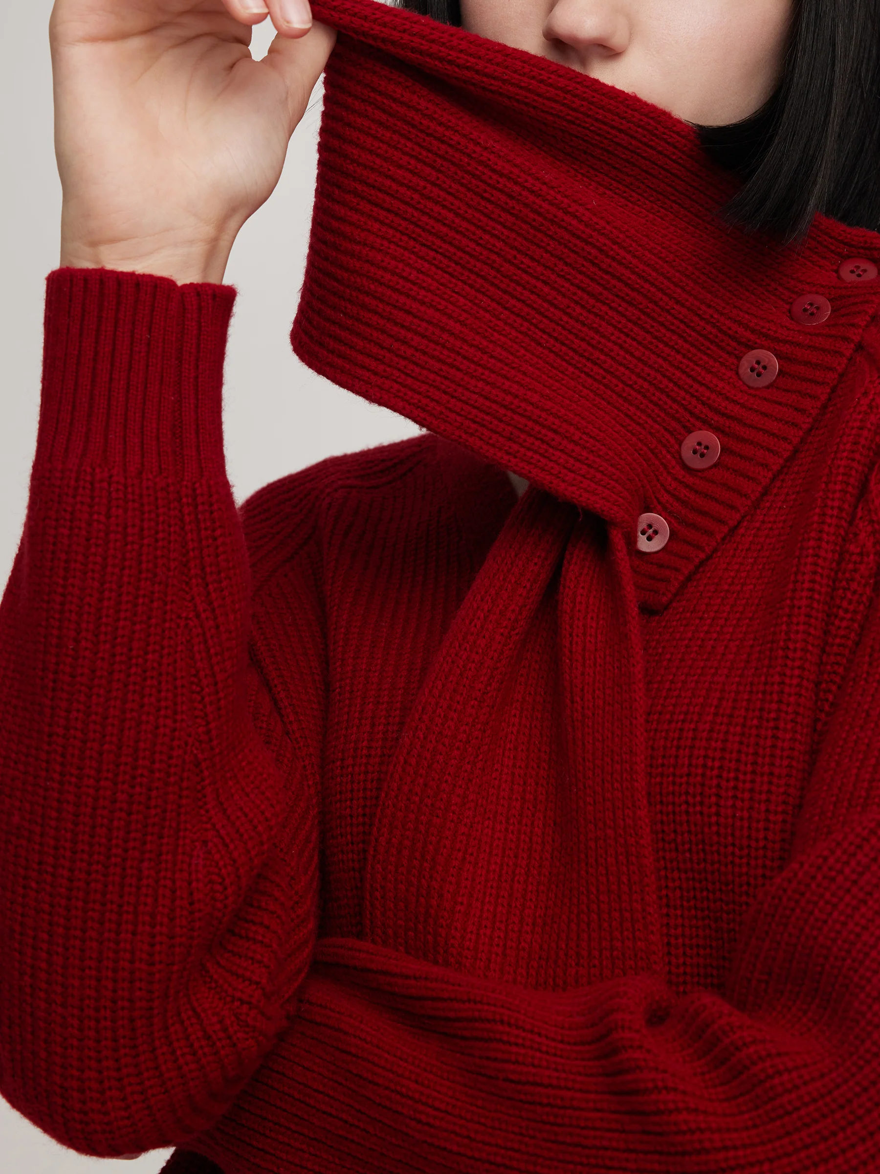 Wool Blend V-Neck Women Sweater With Detachable Scarf - Image 9